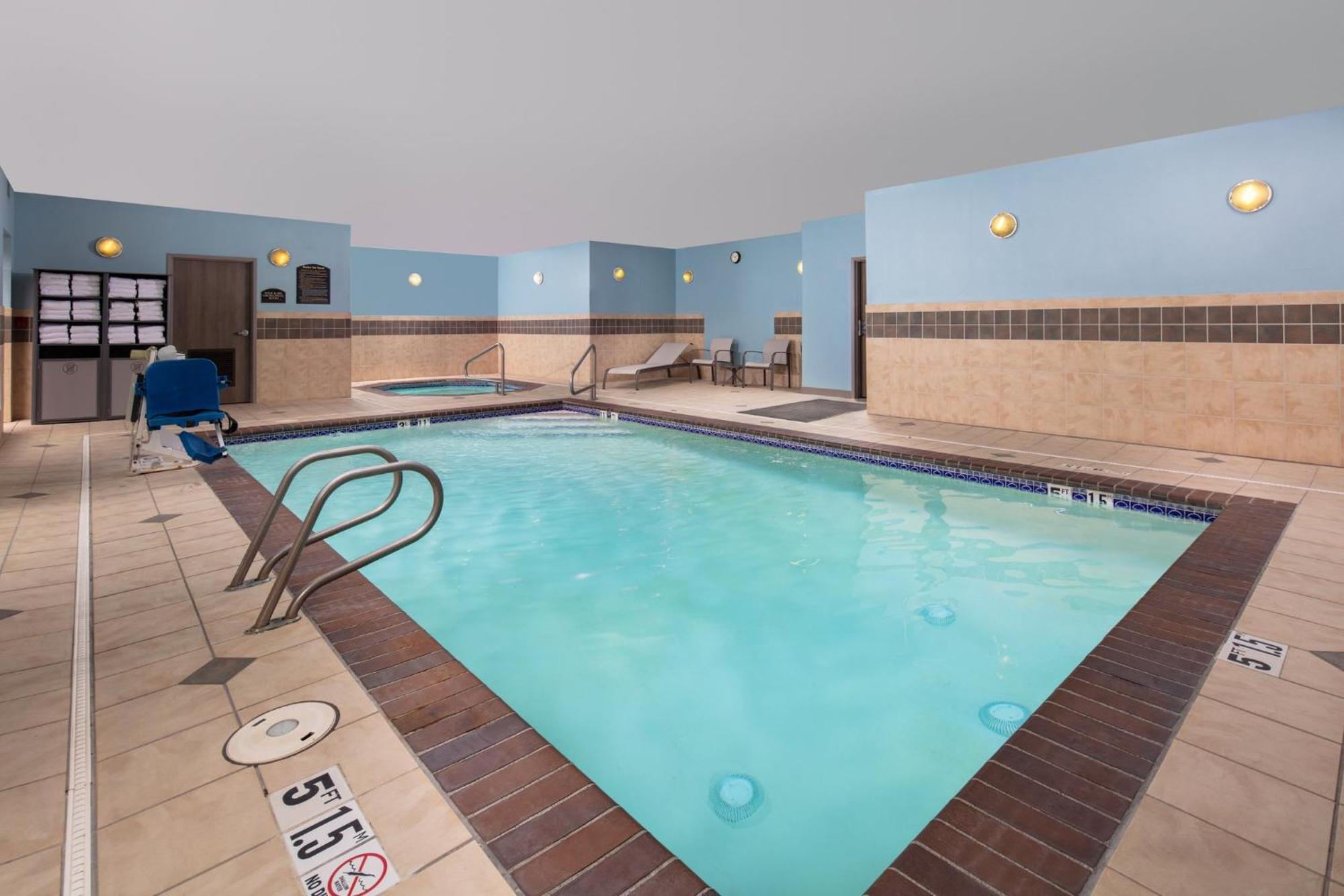 Holiday Inn Express Bothell By Ihg Zewnętrze zdjęcie